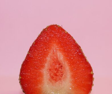 sliced-strawberry-CE1yaljvkb0