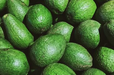 close-up-photo-of-green-fruits-R_buhpl8wSo